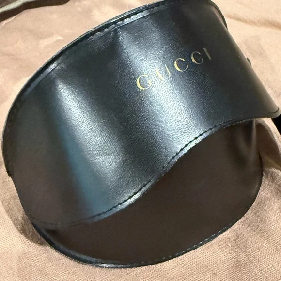 Black Gucci Sunglasses - Picture 4 of 6